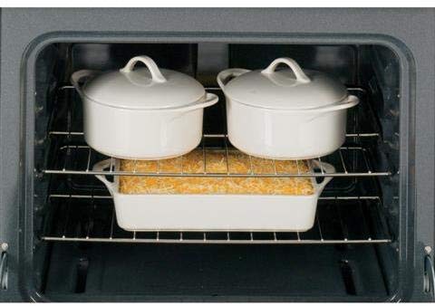 Hotpoint RGBS300DMWW 30-Inch Freestanding Gas Range with 4 Burners, Standard Clean Oven, White