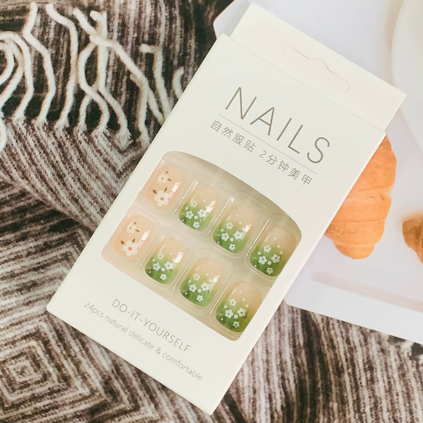 Glue on Nail Short Square Length, 24Pcs Full Cover Reusable False Nails, Press on Nails with Small Flower Designs, Artificial Coffin Acrylic Fake Nails for Women Stick on Nails with Charm Decorations