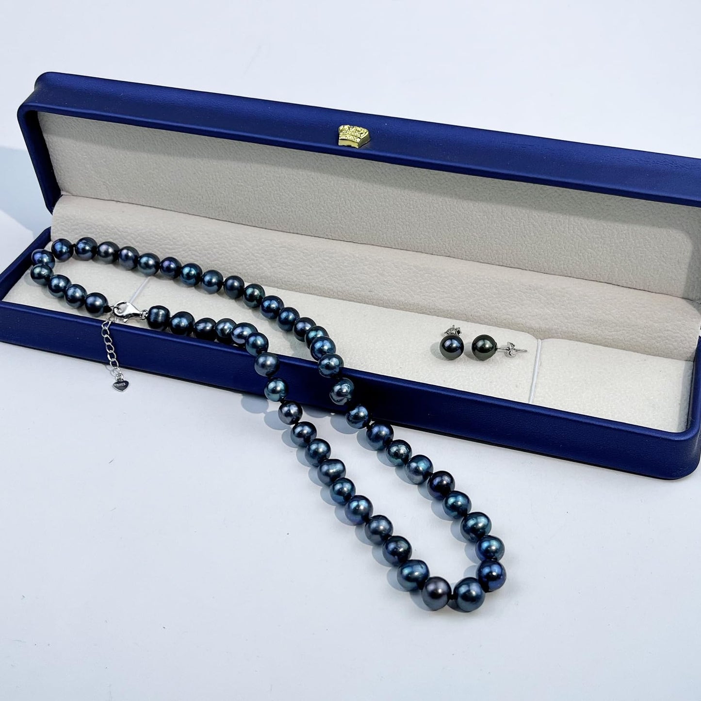 YAMI Tahitian Black Pearl Necklace and Earrings Set, Saltwater Cultured Pearl 8.5-9mm Strand Necklace with Round Studs 7.5-8mm, 925 Sterling Silver Clasp Jewelry Set for Women