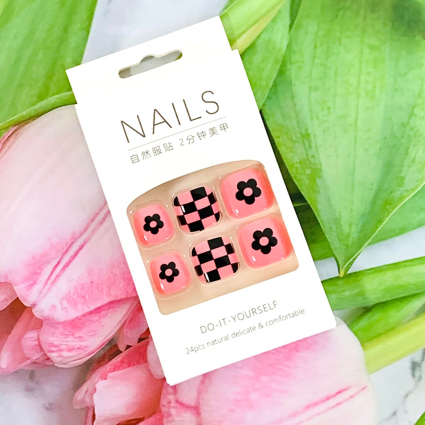Vezocim Artificial Fake Toenails Sets, 24Pcs Pink Black Press on Toenails with Plaids and Flower Designs, Glossy Full Cover Acrylic False Nails for Toe Press ons Toenails with Charm for Women