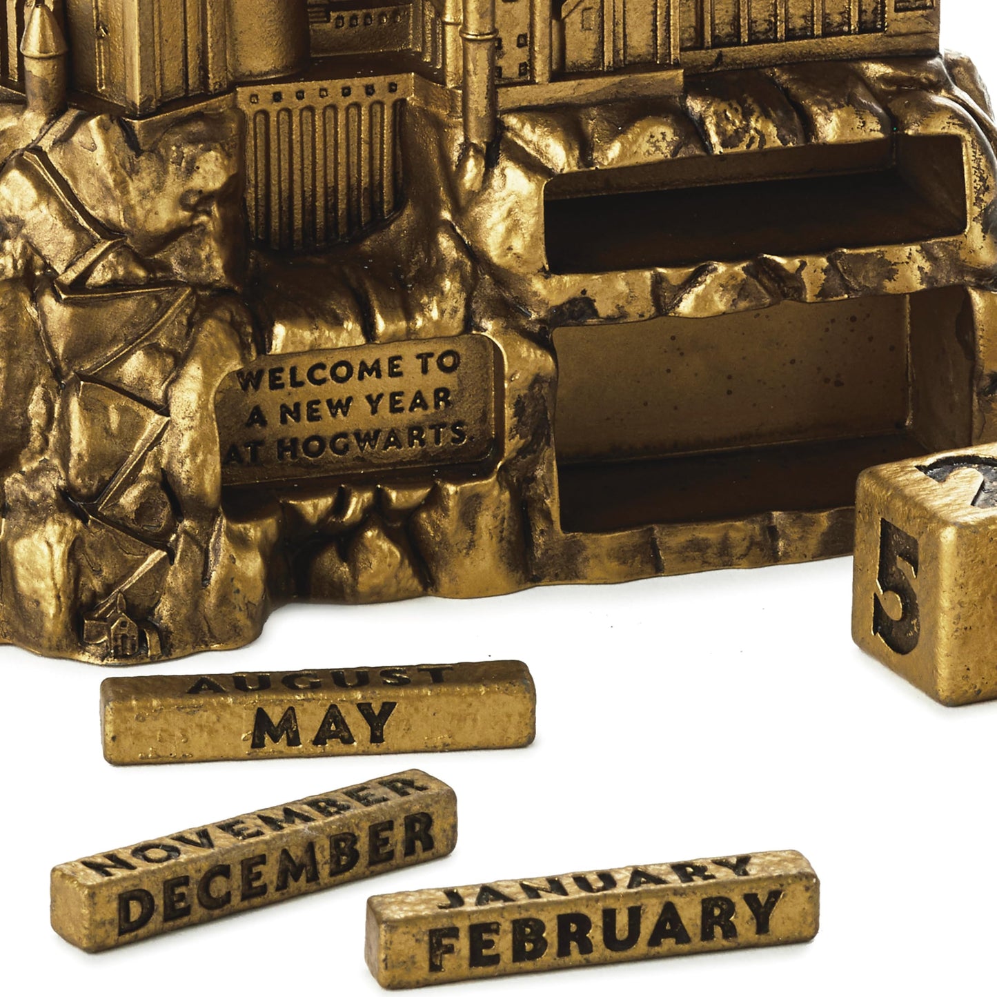 Hallmark Harry Potter Perpetual Calendar (Hogwarts) Office Supplies, Gift for Teachers, Kids, Boss, Administrative Assistant