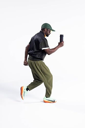 LG xboom Grab Core by will.i.am, Portable Outdoor Bluetooth Speaker for Sports and Athletes, up to 19 Hours, IP67 Dust and Water Resistant, Adjustable Carrying Straps. Perfect for Biking and Hiking