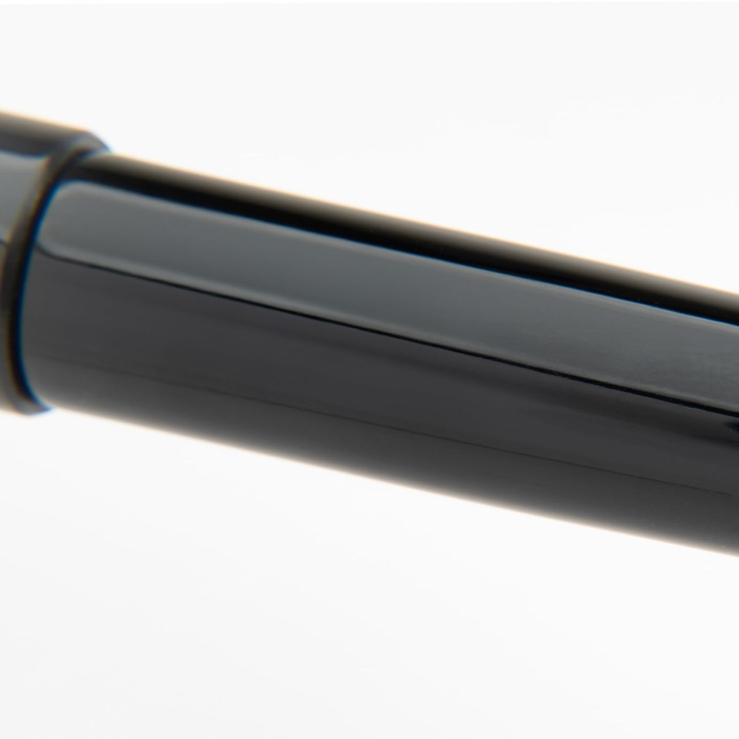 Conklin All American Fountain Pen in Black – Medium Nib, Timeless Design & Premium Craftsmanship – Ideal Gift for Professionals & Collectors