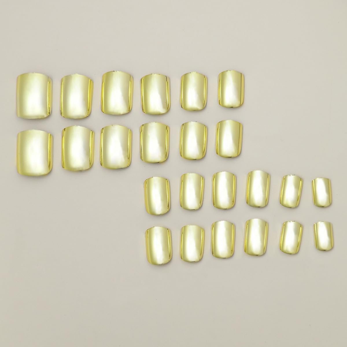 Gold Press on Nails Short Square Fake Nails Gold Chrome False Nails Mirror Design Glossy Glue on Nails Metallic Full Cover Acrylic Stick on Nails Artificial Nails for Women Girls Manicure 24Pcs