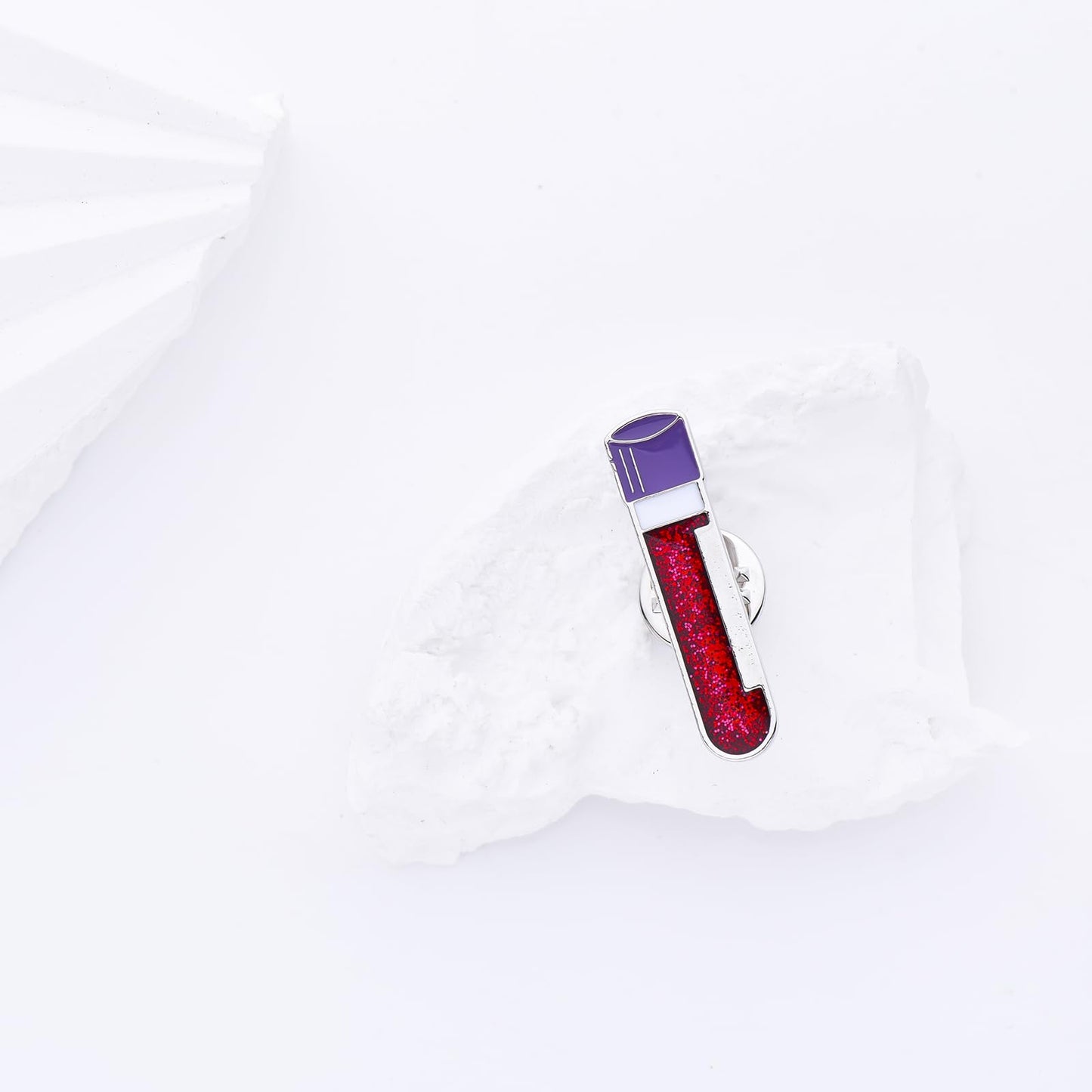 Dr's gift Blood Test Tube Brooch Enamel Lapel Pin for Chemists Scientists Laboratory Themed Badge Gift for Medical Worker Scientist Student