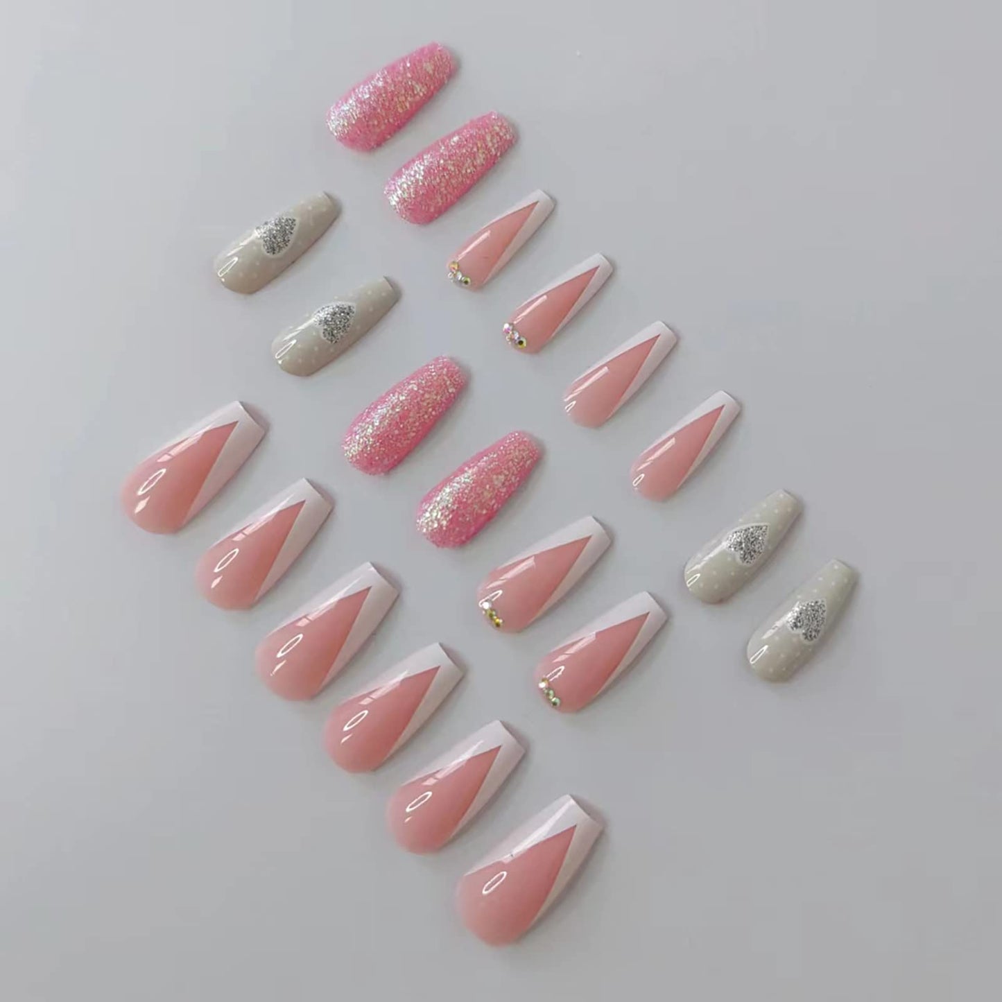 24Pcs Press on Nails Medium French Square Fake Nails Glitter Heart/Love False Nails Glossy Acrylic Glue on Nails Full Cover Stick on Nail for Women Decorations