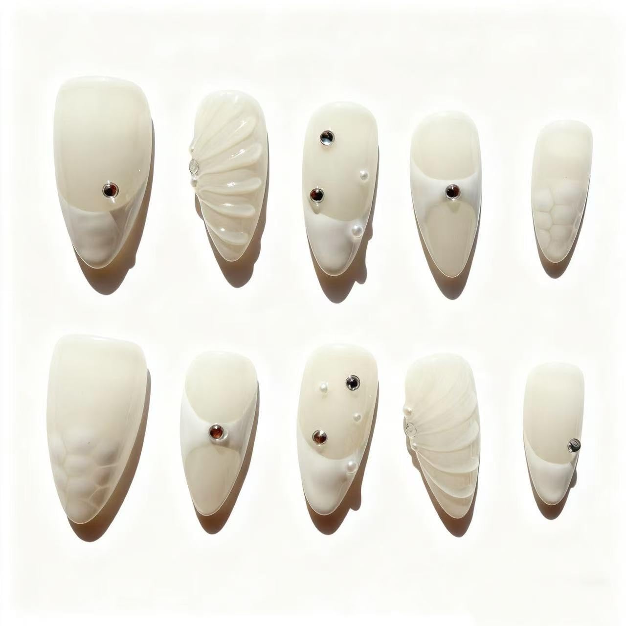 Handmade Armor Wearing White Premium Gradient with Diamond Style Almond Nail Patch Medium Size