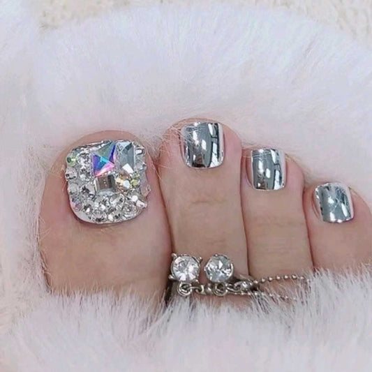 Foccna Glitter Silver Fake toenails,Press on Nails,Fake Nails,Luxury False Toenails Acrylic Foot False Nails Rhinestone Press on Toenails for Women and Girls, 24pcs