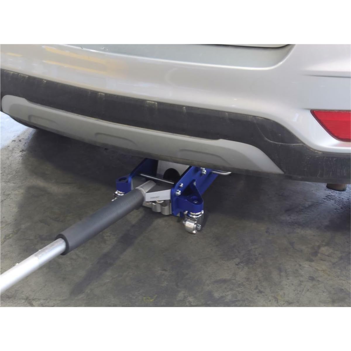 K Tool International 63099 3 Ton Automotive Aluminum Service Floor Jack for Garages, Repair Shops, and DIY, 6,000 lbs. Capacity, Hydraulic Lifting Range 3.75" - 19.25", Dual Pump, Blue/Silver