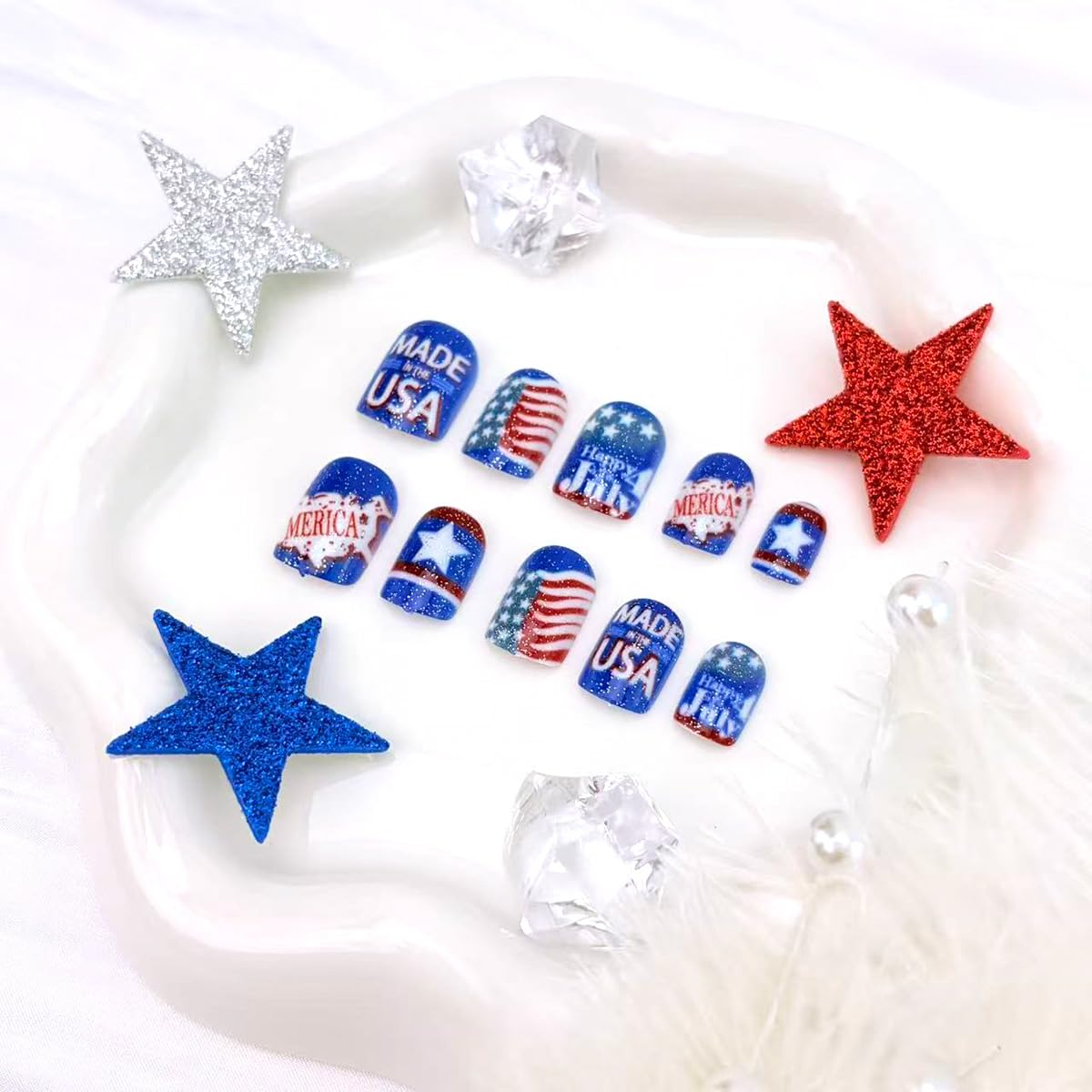 24Pcs Independence Day Press on Nails Short Square Fake Nails American Flag Star Letters False Nails with Happy 4th Of July Design Blue Glitter Glue on Nail Patriotic Stick on Nails for Women Manicure