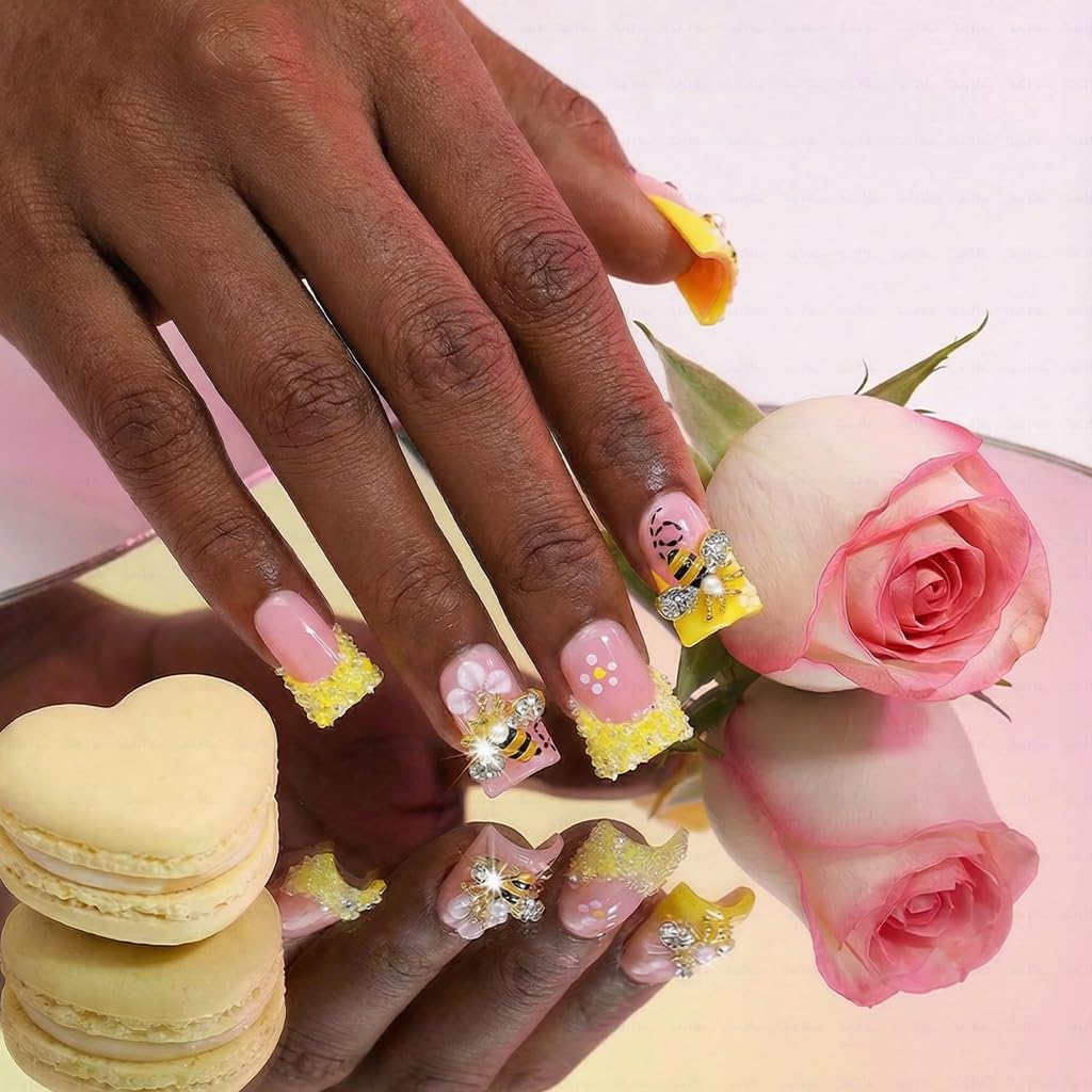 IntoVibes Handmade Short Duck Press On Nails, Precious Bee, 10 Pieces Reusable Acrylic False Nails, Size Small
