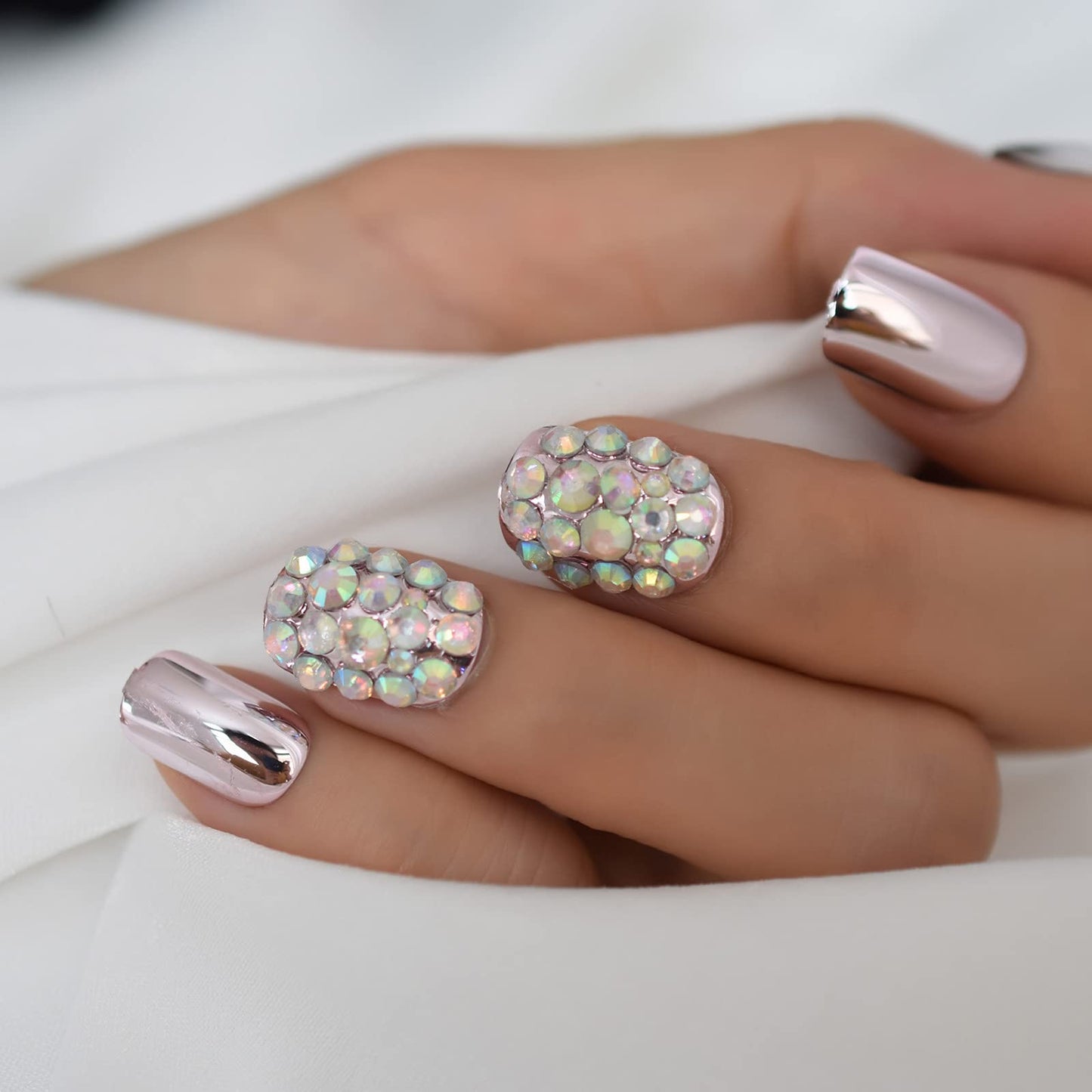 24pcs Metallic Mirror False Fake Nails With Design Short For Office Ladies Student Daily Wear, Full Cover 3D Bling Luxury Artificial Nails Press On Rhinestone Crystal For Wedding Bridal