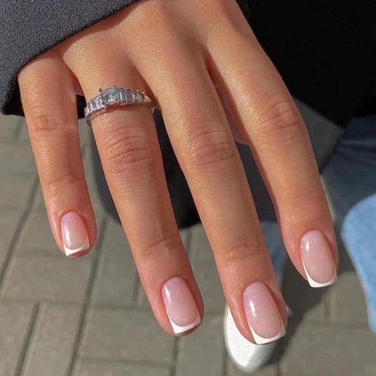 YoYoee Square Press on Nails French White Fake Nails Short False Nails Acrylics Full Cover Cute Stick on Nails for Women and Girls 24PCS