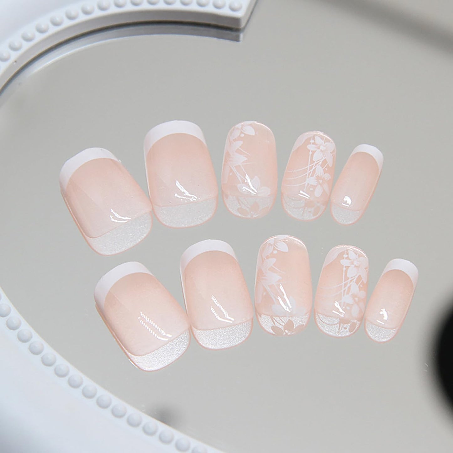 RTKHFZE Press on Nails French Tip Short Fake Nails Square Acrylic Nails with Cute Flower Designs Artificial Pink False Nails Stick on Nail for Women Manicure 24Pcs