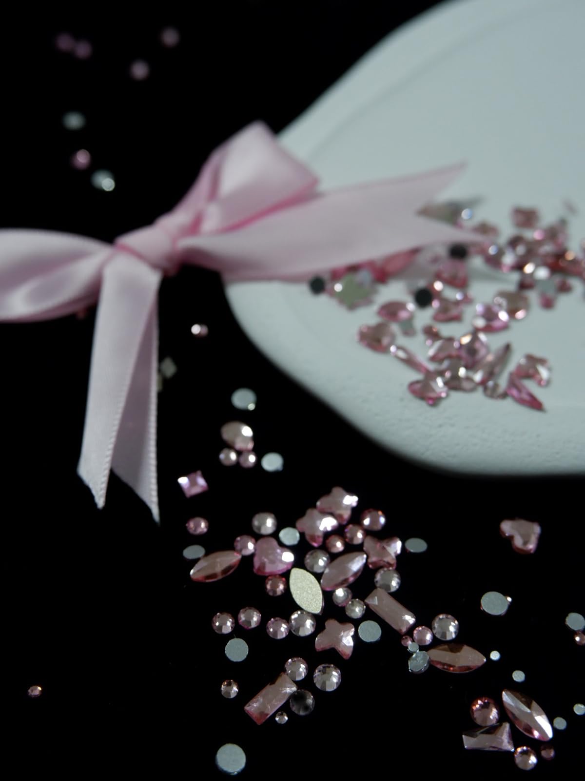 AMLAVIFISH Rhinestones for Nails, 6080Pcs Pink Nail Art Rhinestones Kit, 3D Flatback Crystals Diamonds for Nail Art Design, Mix Sizes Nail Charms and Gems(Tweezers Included)