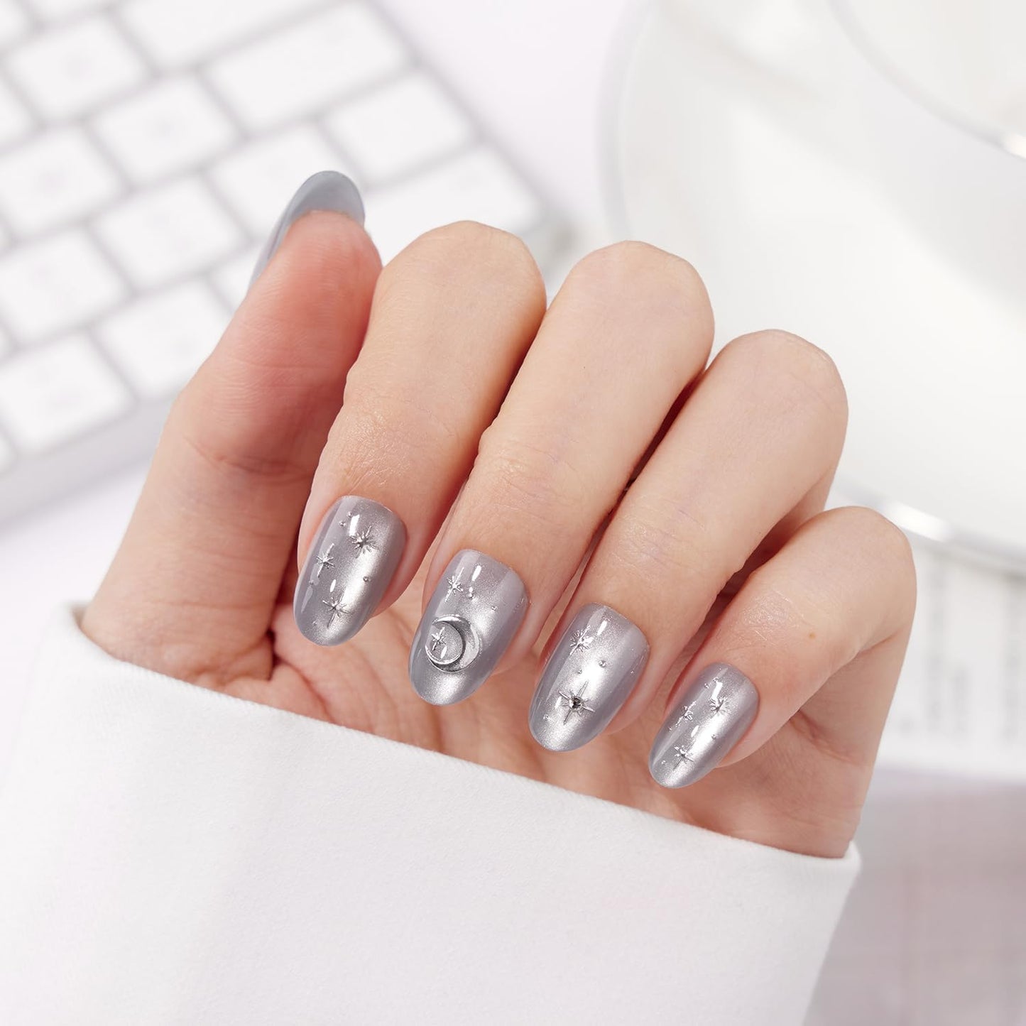 VSALON Oval Short Press on Nails, Silver Gray Star & Moon Summer Celestial Cat Eye Glossy 3D Art False Nails, Reusable Salon Quality Fake Nails Kit-32 PCS Nails in 16 Sizes with Glue & Cuticle Oil