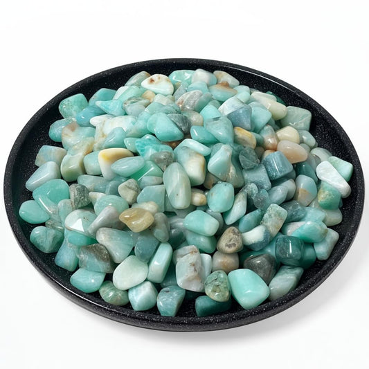 SigMntun Polished Amazonite Crystal Chips 200 Pcs - 0.3" 10 oz Tumbled Stone Chips Crushed Sea Glass Stones Healing Reiki Crystal Jewelry Making Home Decoration