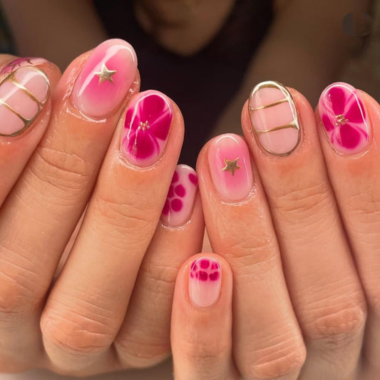 Gold Press on Nails Short Oval Fake Nails with Gold Lines Design Stick on Nails Star Pink Flower False Nails Handmade Full Cover Acrylic Glue on Nail for Women Girl Nail Art Decoration 24Pcs