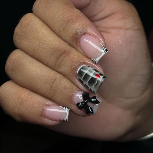 IMSOHOT Short Square Press on Nails with 3D Bow Charm Designs Black White French Tips Fake Nails Acrylic Full Cover Glossy False Nails Glue Stick on Nails for Women Girls 24Pcs