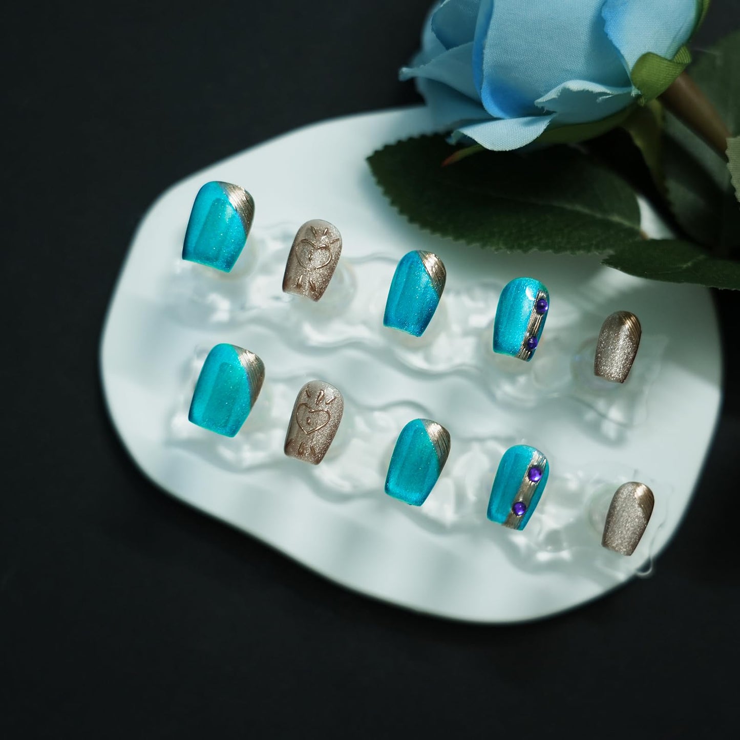 Tesytto Luxury Blue Cat Eye Press on Nails, Handmade 3D Short Square Nails Glitter Blue & Gold Ombre with Heart Line Art and Rhinestone Accents for New Year,Party, Valentine's Day(Neon Cat Eye,M)