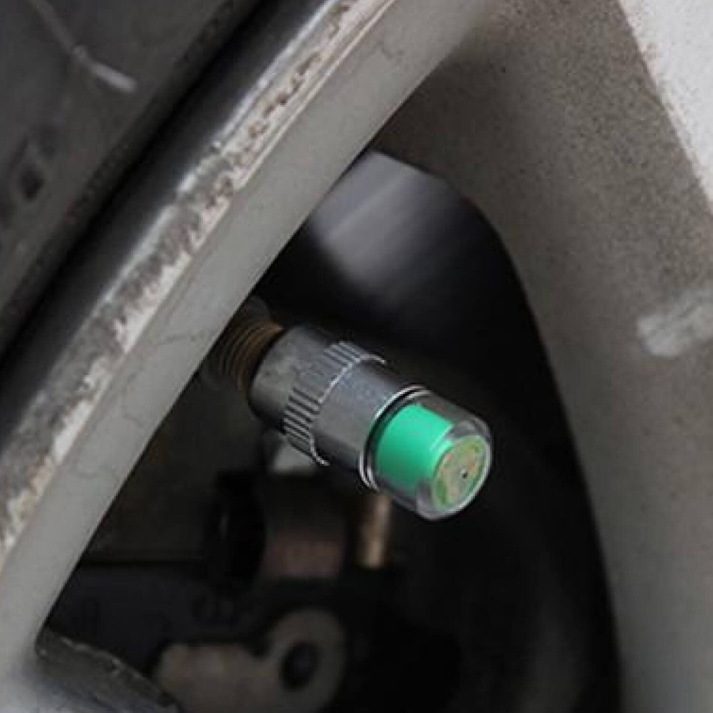 Airmoto Tire Pressure Caps, Easy to Read 3 Color Car Tire Pressure Monitor Valves, 4pcs, 32-to-35 PSI