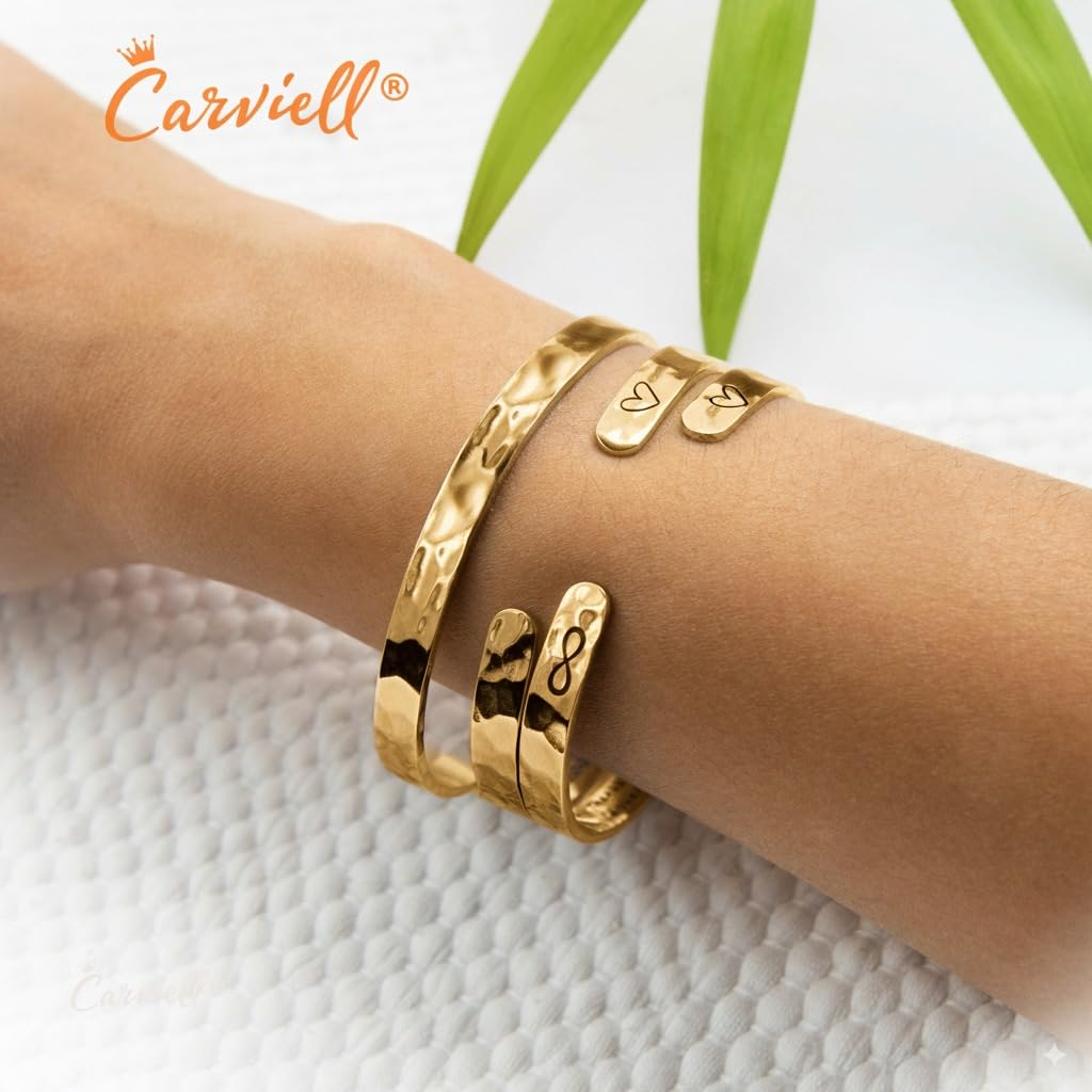 Carviell Gold Bracelet for Mom – “Forever My Mom, Always My Friend” Engraved Cuff, Mother Gift from Daughter or Son, Stainless Steel Jewelry, Meaningful Birthday, Christmas, or Mother’s Day Present