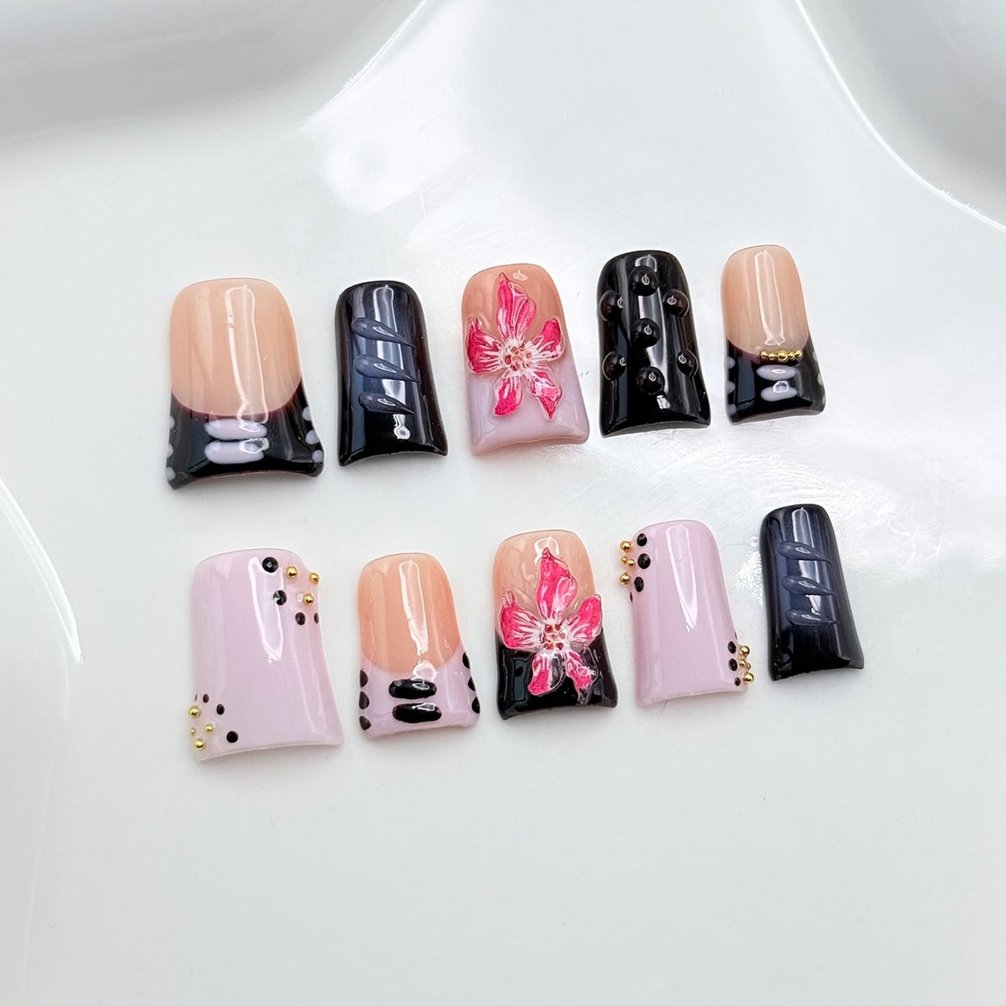 10 Pcs Handmade Duck Press on Nails 3D Art Flower Fake Nails with Golden Pearl Design Reusable Artificial Acrylic False Nail for Women Girls DIY（Size M)