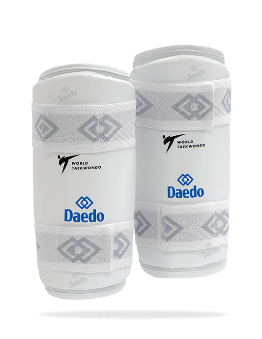 DAEDO WT Recognized Taekwondo Forearm Guard, Officially Approved for International Competitions, Lightweight and Comfortable Protection