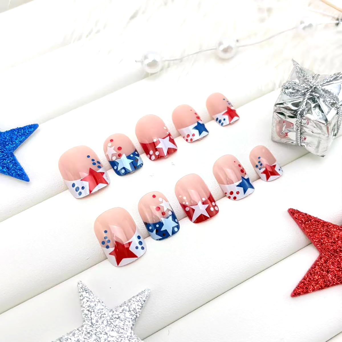 24Pcs Independence Day Press on Nails Short Square French Tip Fake Nails with Red Blue White Star Design 4th of July False Nails Patriotic Glue on Nail Full Cover Artificial Stick on Nails for Women