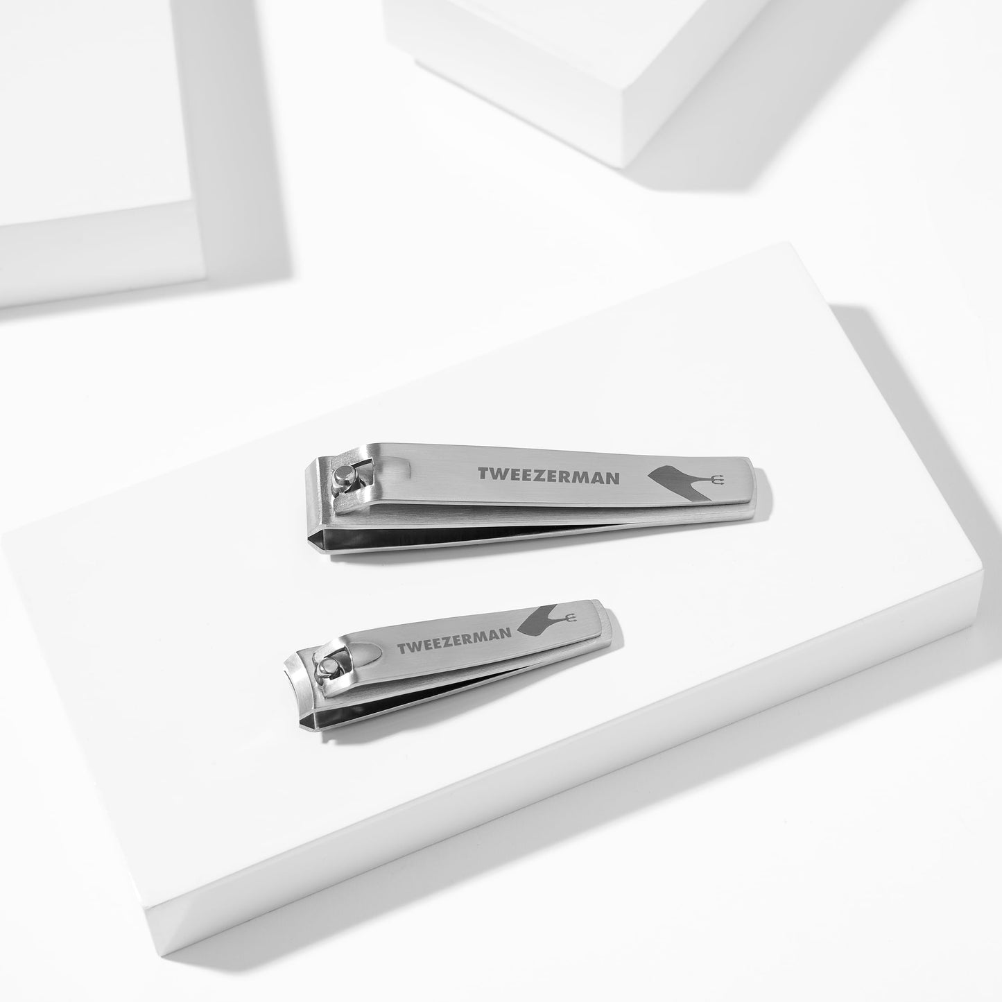 Tweezerman Devil Wears Prada 2 Combo Set - Fingernail and Toenail Clippers