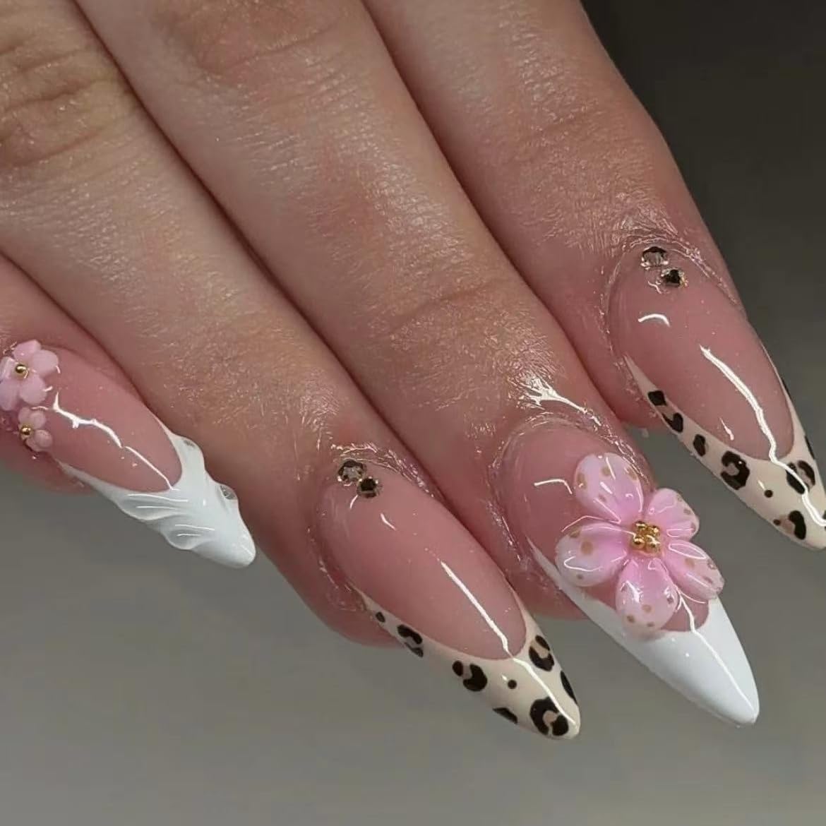 Handmade French Tip Press on Nail Almond Fake ons with Designs Chrome False Nails Long Glossy Full Cover Glue on Nails Stick Women Nails Manicure Decoration 10Pcs (MT-166-S)