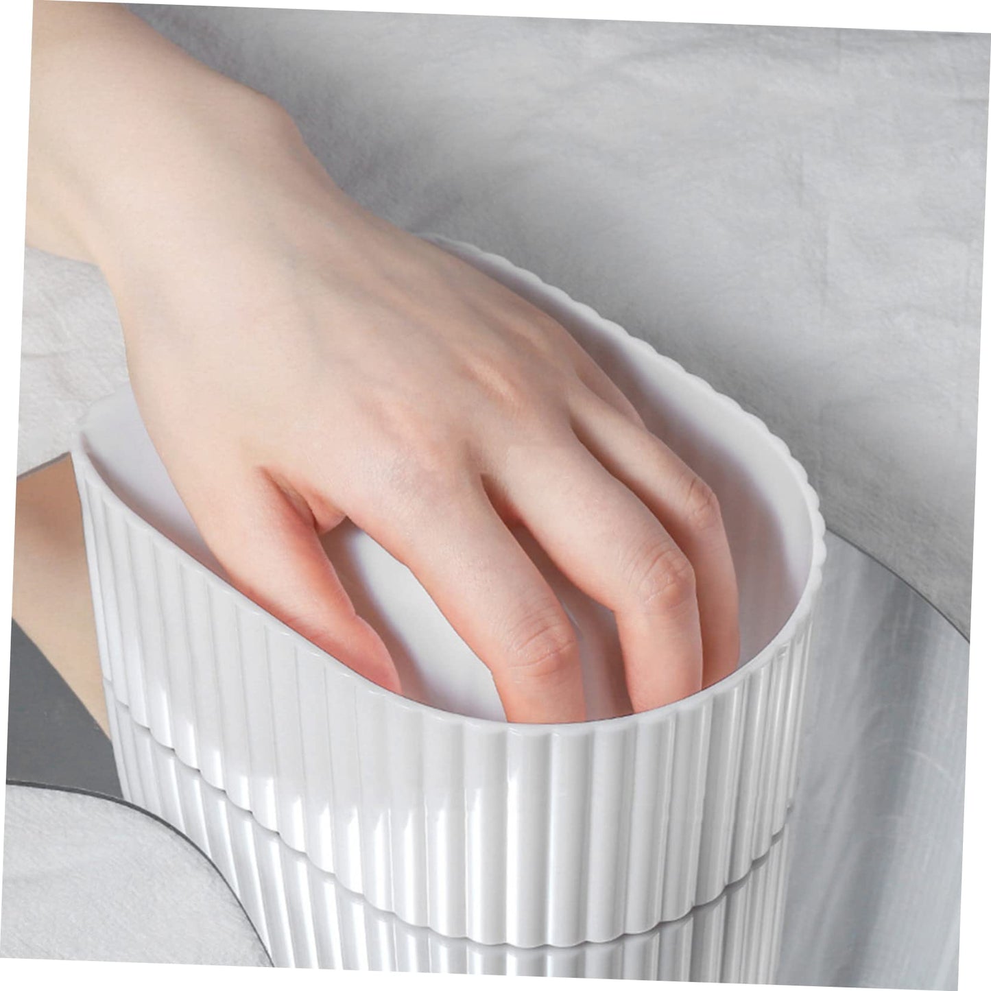 Mikinona Nail Soaking Bowl Manicure Hand Soak off Tray Gel Polish Remover Acrylic Nail Art Tool 5.5X4.3X2.4 Inch Clear Spa Bowl for Home Salon Use