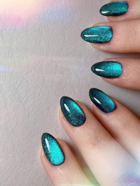 Press On Nails Short Almond,WOOYAS Green Cat Eye False Nails,Magnet Cat Eyes Glue on Nails Full Cover Stick on Nails for Women,Emerald