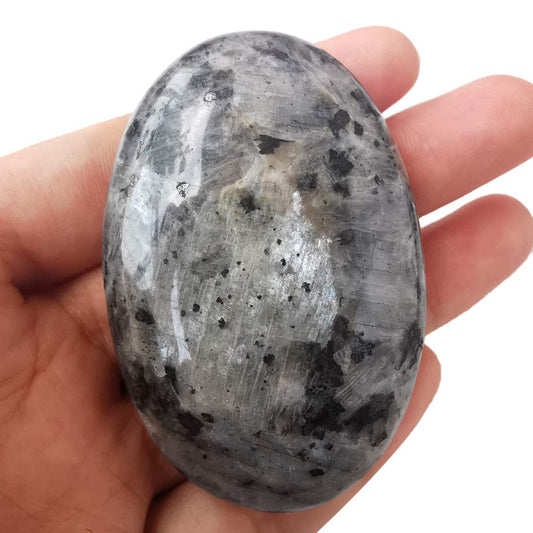 Loveliome Natural Black Labradorite Oval Polished Worry Stones, Healing Crystal Indoor Fountain Stones Massage Energy Anxiety Relief Items