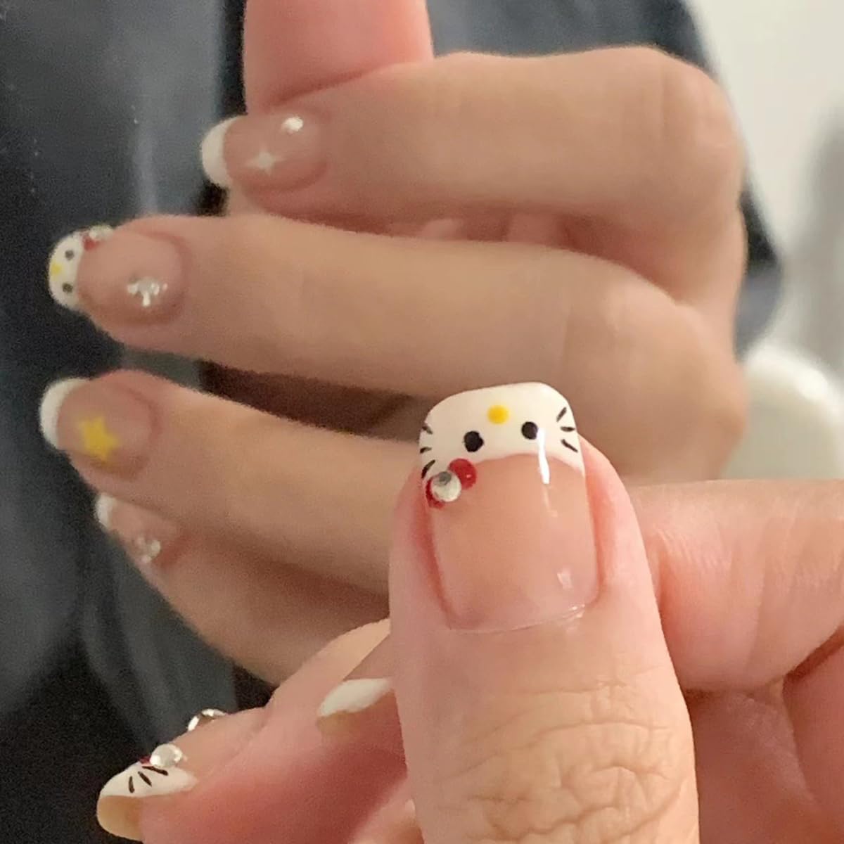 24Pcs French Tip Press on Nails Short Square Fake Nails Cute Stars with Rhinestones Designs Short French Acrylic Nails White Nail Tip Artificial Nails for Women Girls Nail Art Decorations