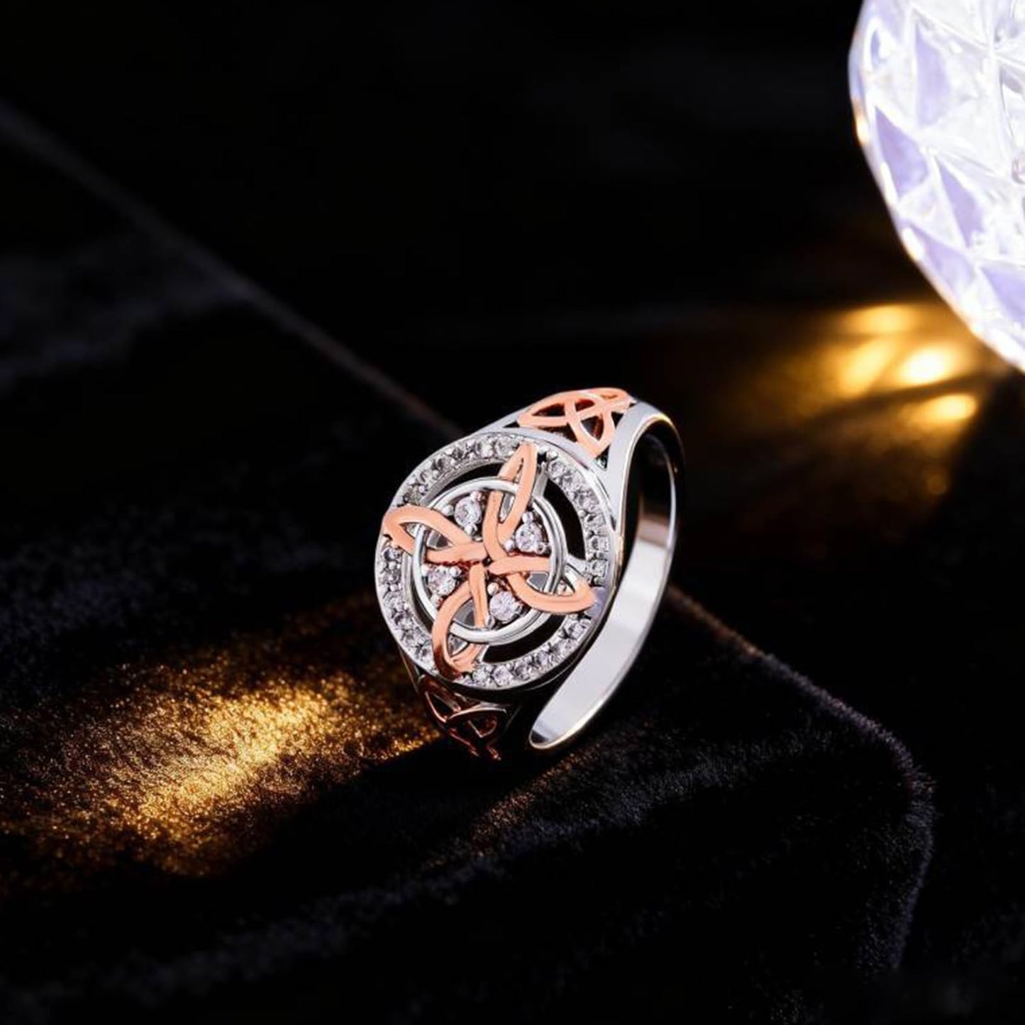 diyebof Women‘s Rings Copper Geometric Band Rings With Two Tone Zircon Accents Designed For Professional And Social Event In Sizes 6 To 10 (7)