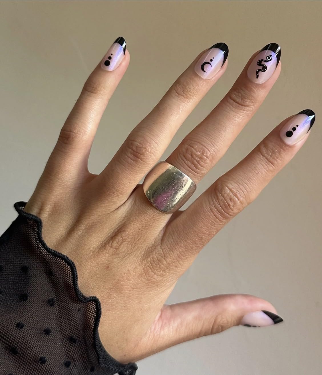 Olive & June Instant Mani Press-On Nails (Glue) | 42 Fake Nails, 21 Sizes | Non-Toxic, Long-Lasting Recycled Materials Realistic Look | Salon-Quality at Home | Medium, Oval | Snake Iridescent French