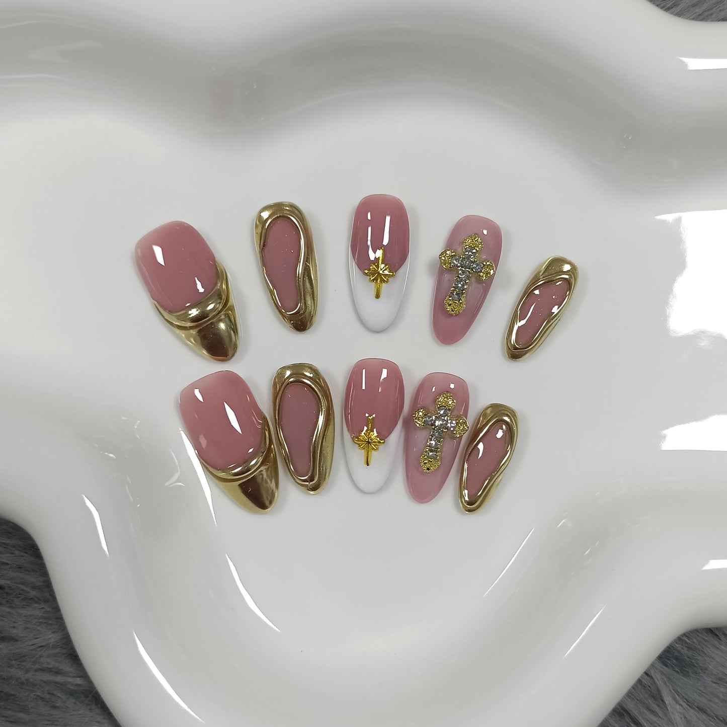 TENPAL 10Pcs Handmade Press On Nails Almond With Tools,Acrylic Icy Platinum French Tips Fake Nails with 3D Metal Cross,Glossy Y2K Blush Glitter Edgy Sweet Glue on Nails for Women,Gold French Nails(L)