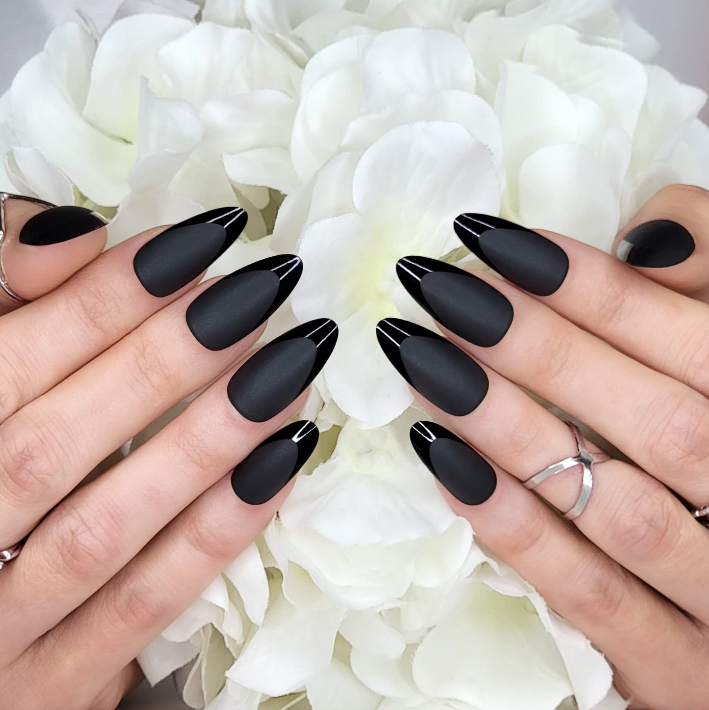 Hypnaughty 24 Pcs Caviar Almond Black Matte Press On Nails with Glossy Black French Tip and Glue Medium Long Pointed Oval False Nails (Caviar)
