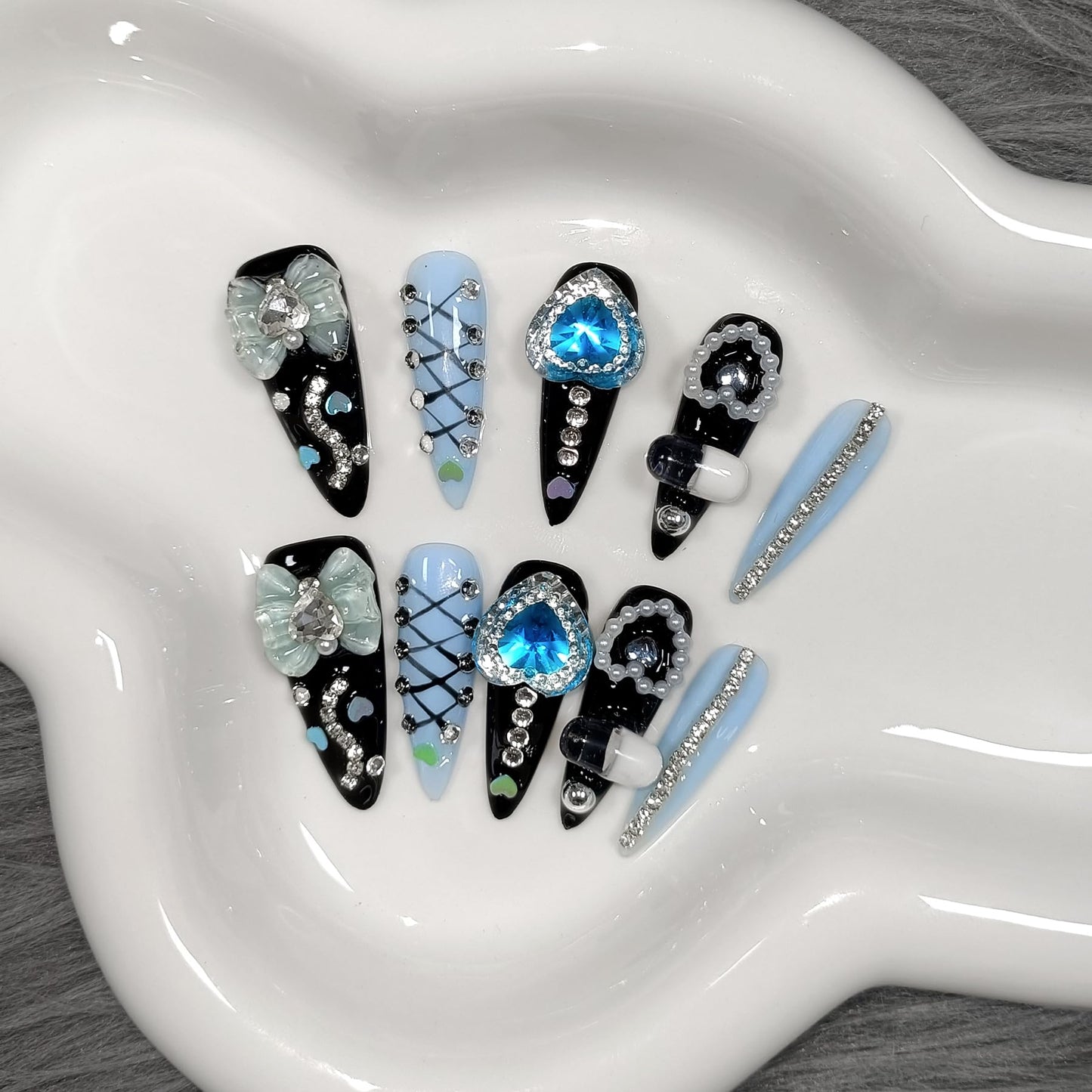 TENPAL 10Pcs Y2K Gothic Press On Nails With Tools,Blue 3D Capsule Pearl Bow & Chain Charms Designs Fake Nails,Long Stiletto Handmade False Nails,Reusable Acrylic Glue on Nails for Party Halloween(S)