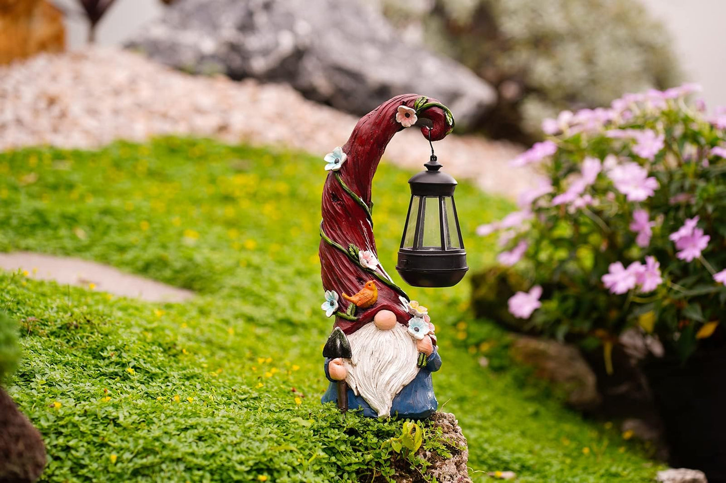 Pohabery Gnome Garden Decor Statue Solar Gnomes Decorations for Yard with Lantern Light Outdoor Decorations for Patio Mom Gift
