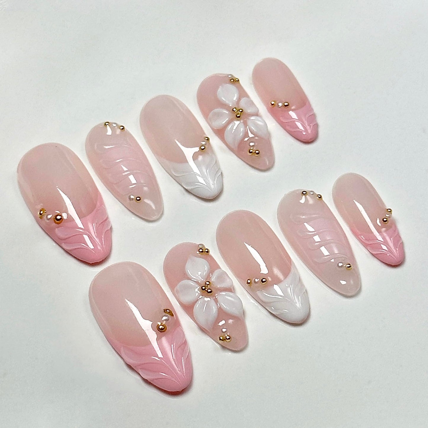 CTTHNBD Medium Press on Nails Almond - Handmade Fake Nails with Flower Design - Spring, French Tip False Nails - for Women (Size S)