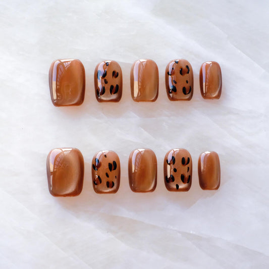 [GLORS] Caramel Leopard Glitter Cat Eye False Nail Press-Ons - Premium Fall Winter Style, Short Square Shape, 10 Pieces (Small, SS)