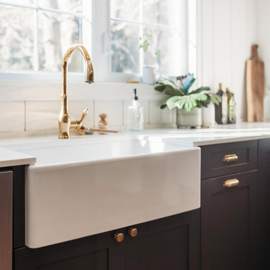 Sinkology Austen 33 Inch Farmhouse Sink White Fireclay Apron Front Single Bowl – Deep Basin, Undermount, Fits 36 Inch Cabinet