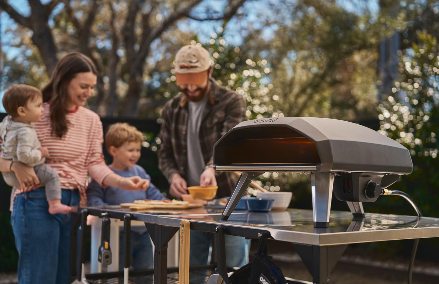 Ooni Koda 2 Gas Pizza Oven – 14" Gas Powered Outdoor Oven with 28 mBar Regulator and Gas Hose, Gas powered Portable Pizza Oven - Foundry Black