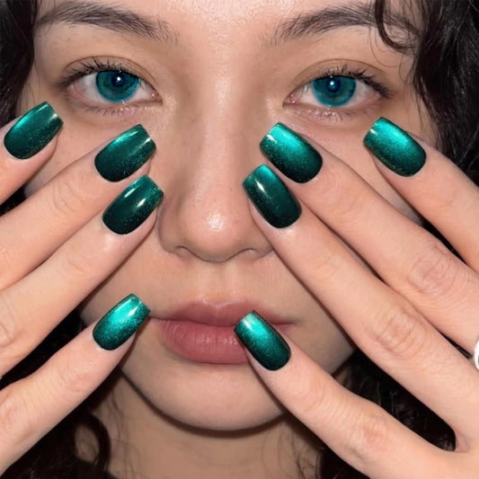 30Pcs Green Galaxy Press On Nails, Sparkly Starry Fake Nails with Magnetic Glossy Finish, Glitter Gradient False Nail Tips for Women Party Daily Wear, Reusable Manicure Kit with Adhesive Tabs