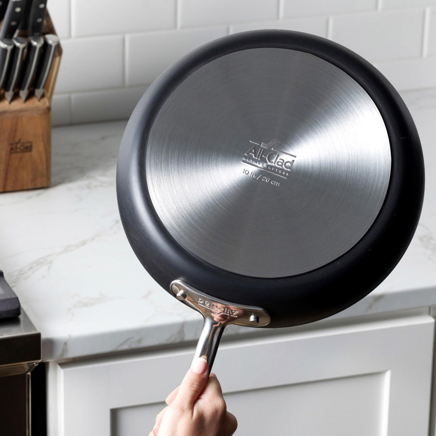 All-Clad HA1 Expert Hard Anodized Nonstick Cookware Set (10 Piece) Pots, Frying Pans, Dishwasher-Safe, Oven-Safe Up to 500°F Compatible with All Stovetops (Gas, Electric & Induction) - Black