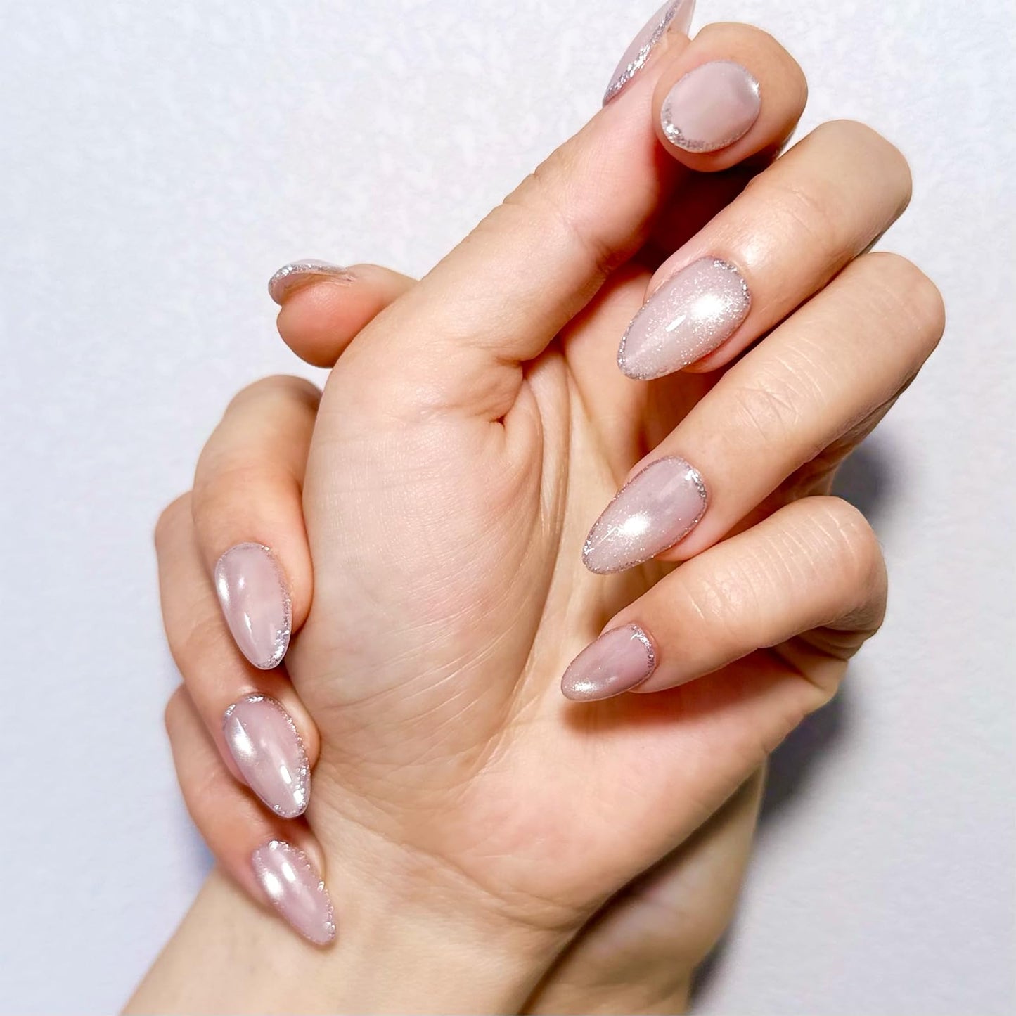 Short Almond Pink Cat Eye Fake Nails, with Glitter Line French,Handmade Press on Nails, with Glue Tabs - 10Pcs Nail Kit for Women and Girls,Stylish Design with Suitable for Wedding Party.﻿