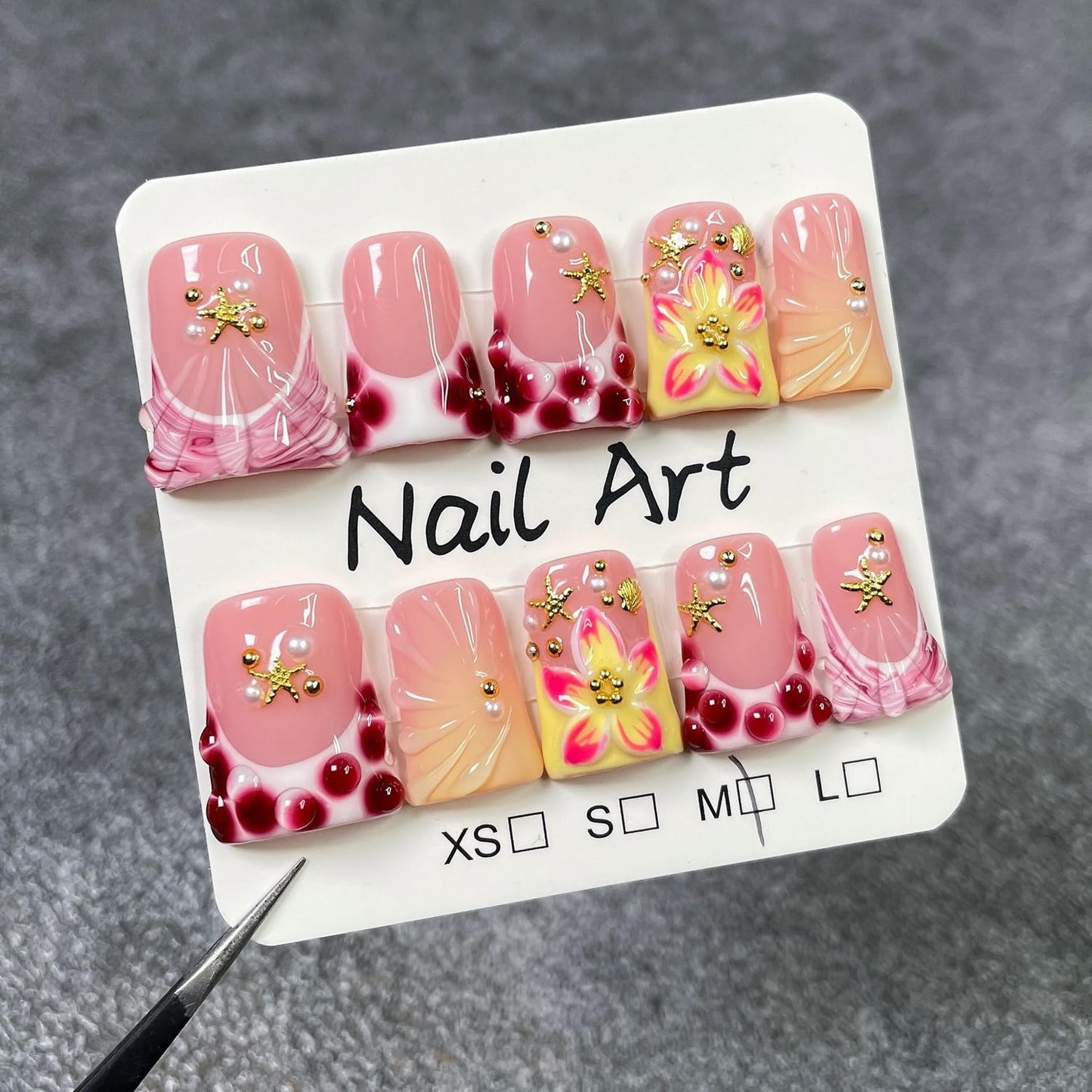 Handmade Flower Press on Nails Short Duck Fake Nails Polka Dot French Tip False Nail with 3D Seashell & Pearl Design Flower Press ons Nail Muti-Layer Gel Acrylic Stick on Nails for Women (S)