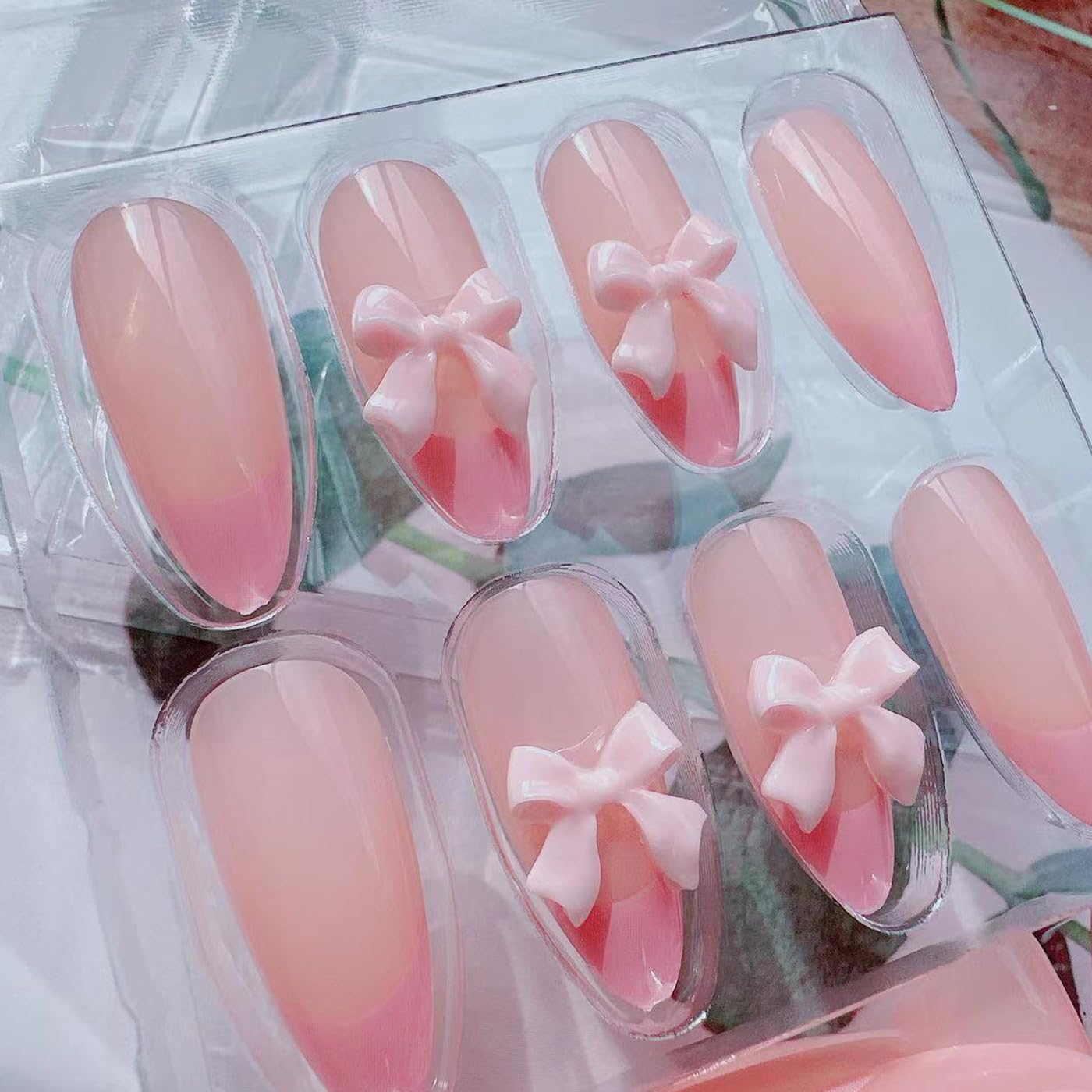 24Pcs French Tip Press on Nails Fake Nails with Pink Bow Design Gloss Short Almond-Shaped False Nails Cute Bow Press ons Stick on Nails Acrylic Artificial Fingernails for Women Girls